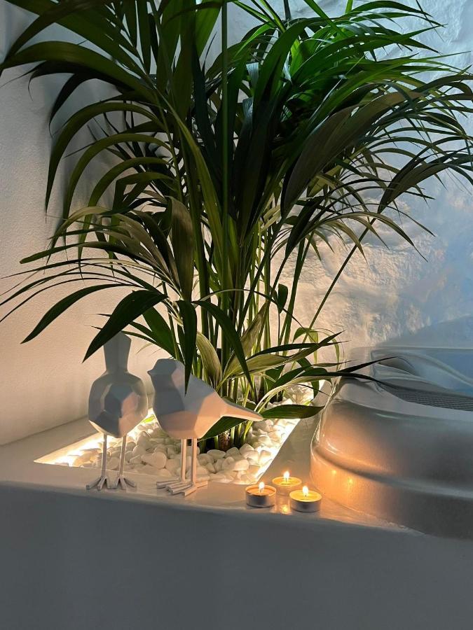 Mythos Luxury Suite Naxos City Екстер'єр фото